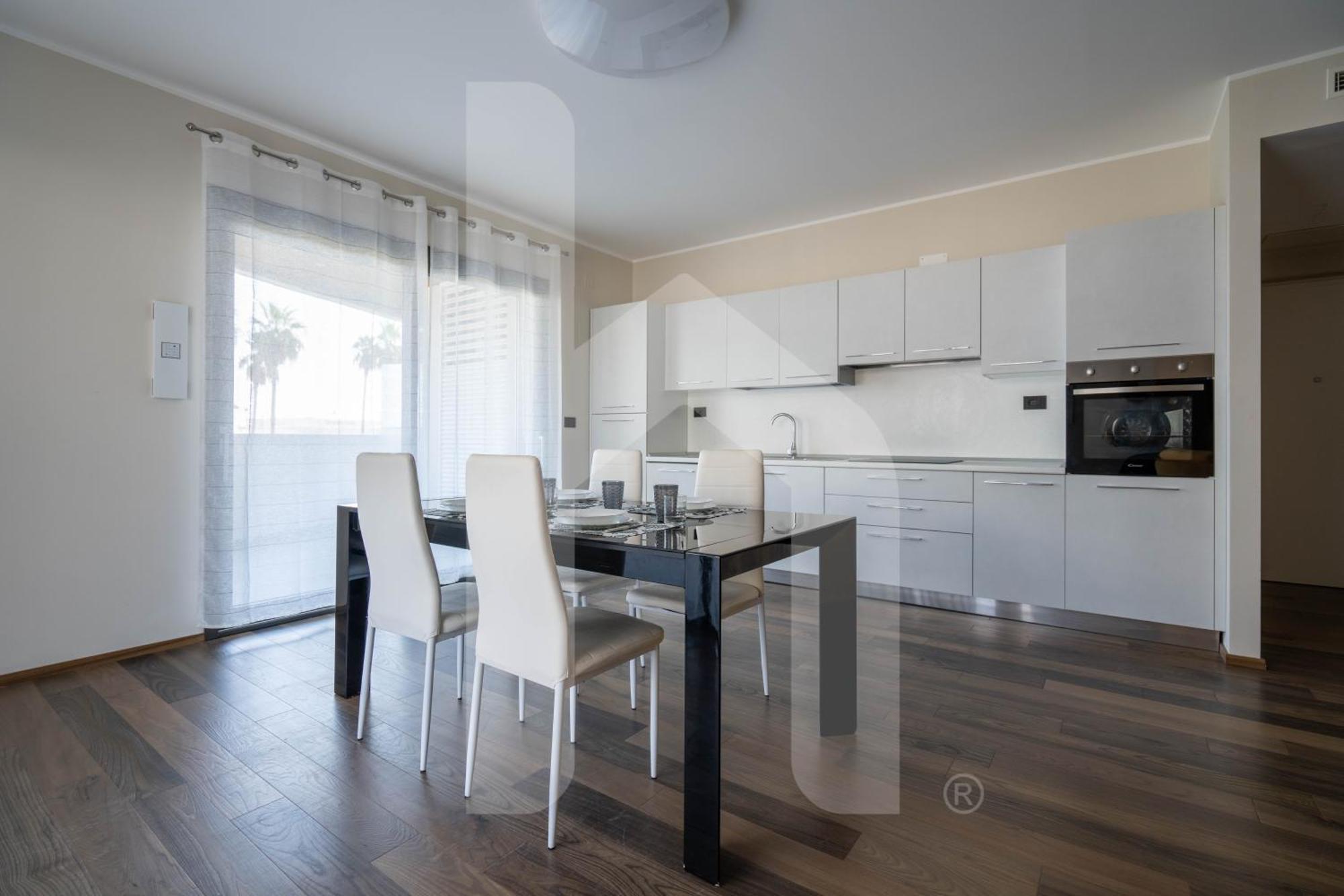 Homiday - Waterfront Montesilvano Marina Exterior foto
